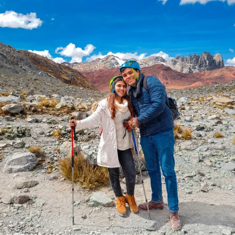 Rajuntay pareja de turistas Minca Travel